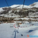 Début de la ligne avec vue sur le front de neige de Monêtier