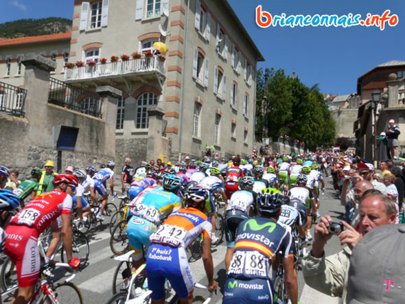 passage du tour de france 2011 à briançon
